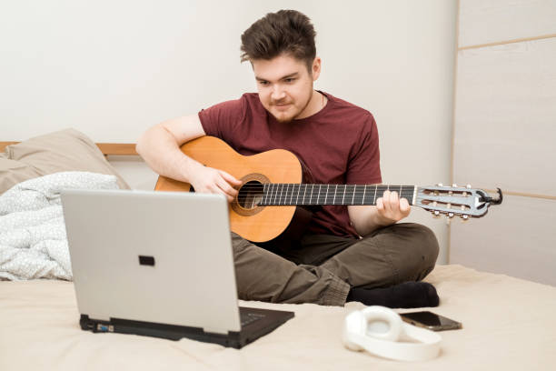 Online Guitar Tutors Near South Dakota United States