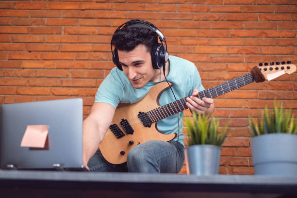 Best Online Guitar Classes in Rhode Island USA
