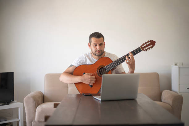 The Best Online Guitar Tutors in Massachusetts USA