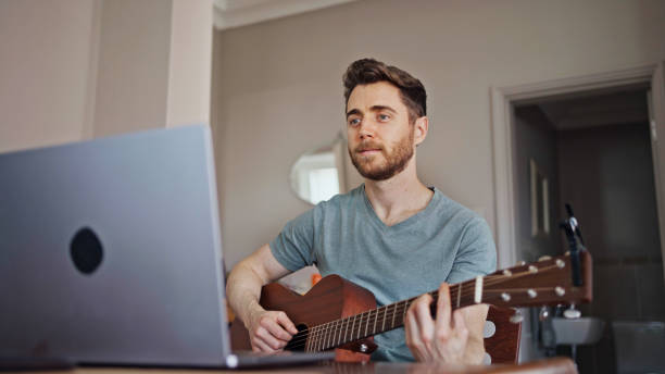 The Best Online Guitar Classes in Maine USA