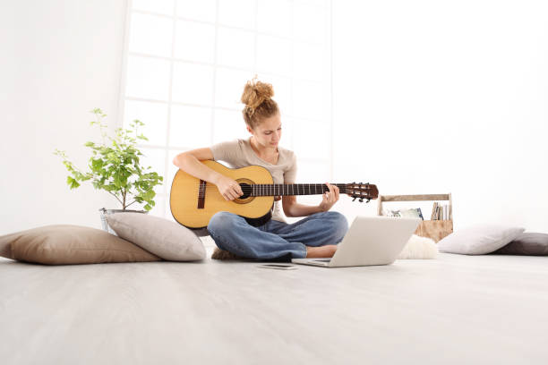 Online Guitar Classes Near me in Woodlands Texas